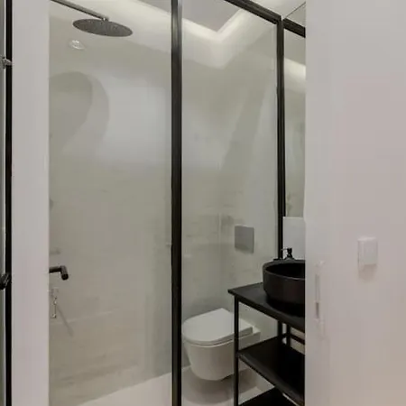 Sofisticacao E Elegancia Lx 리스본